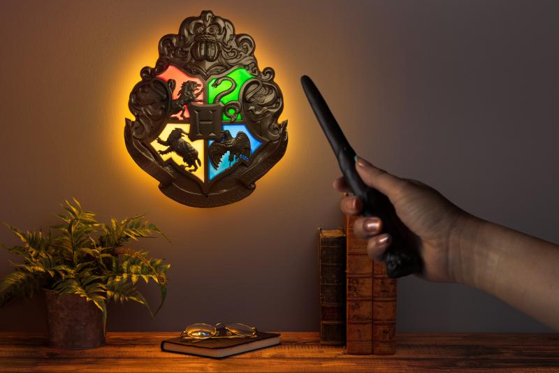 Lampka Harry Potter Herb Hogwart sterowana różdżką