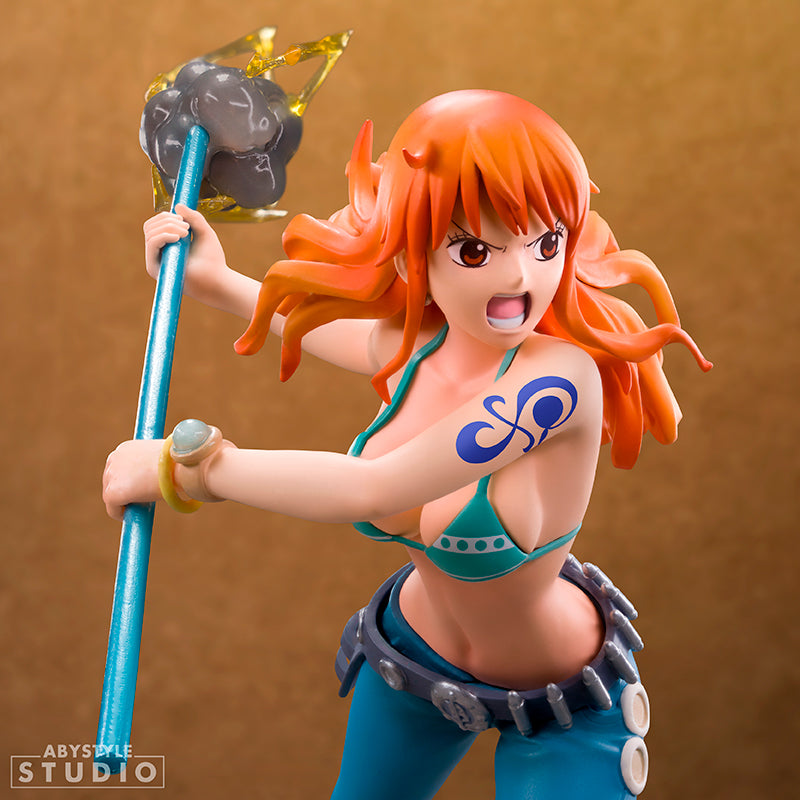 Figurka kolekcjonerska One Piece z motywem Nami — ujęcie 3