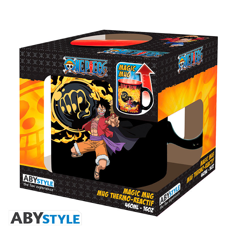 Kubek zmieniający kolor One Piece z motywem Luffy vs Kaido — ujęcie 4