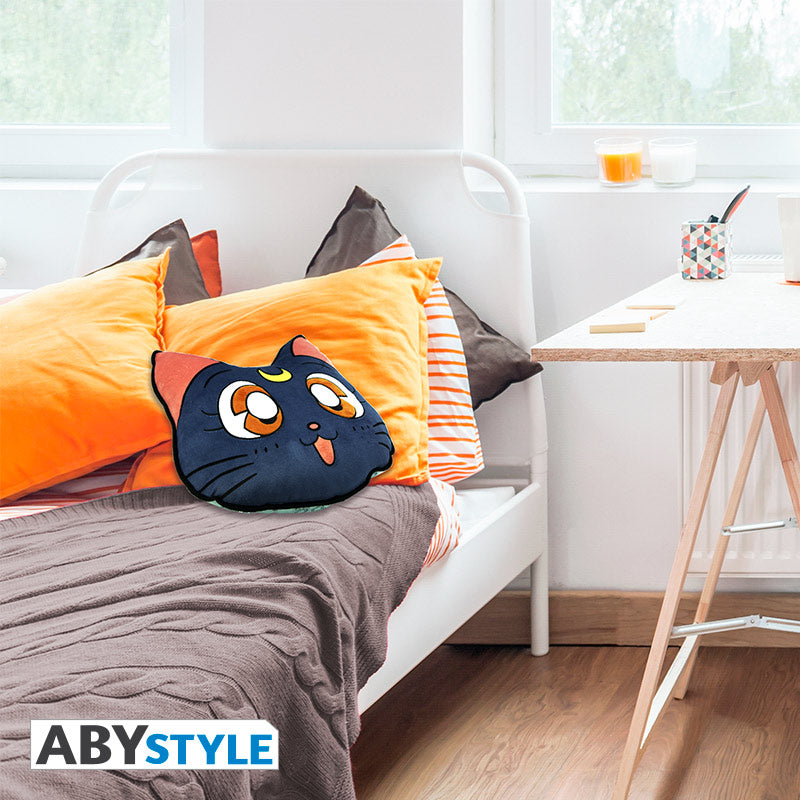 Poduszka Sailor Moon z motywem Luna cushion — ujęcie 4