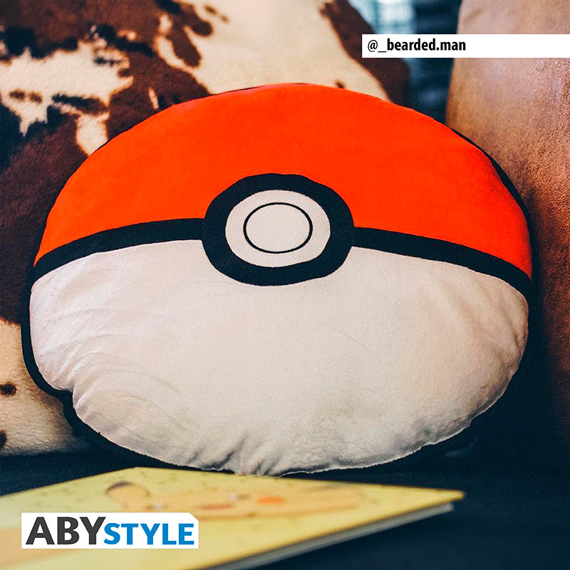 Poduszka Pokémon z motywem PokeBall — ujęcie 3