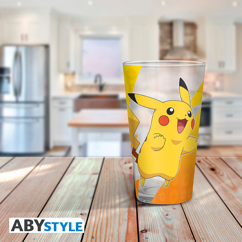 Szklanka XXL Pokémon z motywem Premium Pikachu foil — ujęcie 4