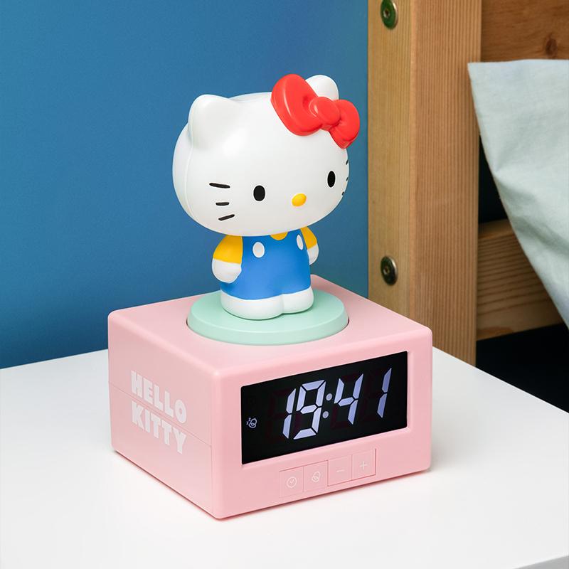 Budzik cyfrowy Hello Kitty z lampką nocną