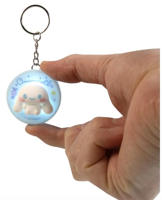 Brelok świecący Sanrio Cinnamoroll — shot 3