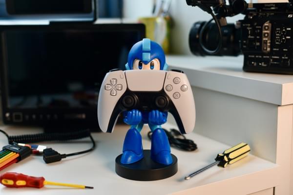Stojak na telefon i kontroler Mega Man