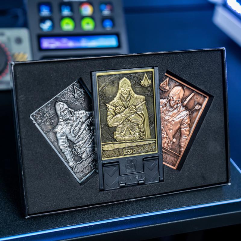 Stojak na telefon i metalowe płytki Assassin's Creed Digiplates — фото 2