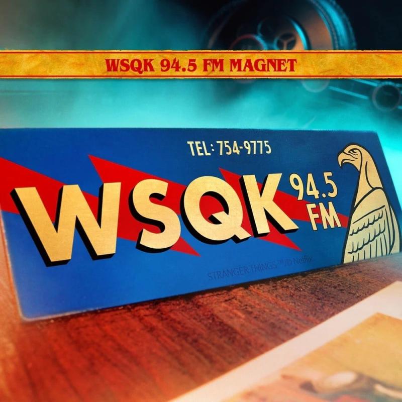 Zestaw kolekcjonerski Stranger Things WSQK Gold Vinyl Edition