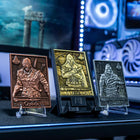 Stojak na telefon i metalowe płytki Assassin's Creed Digiplates