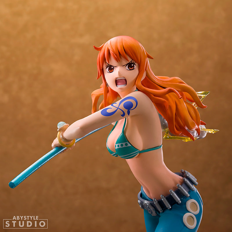 Figurka kolekcjonerska One Piece z motywem Nami — ujęcie 4