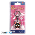 Brelok metalowy Sailor Moon z motywem Luna — ujęcie 4