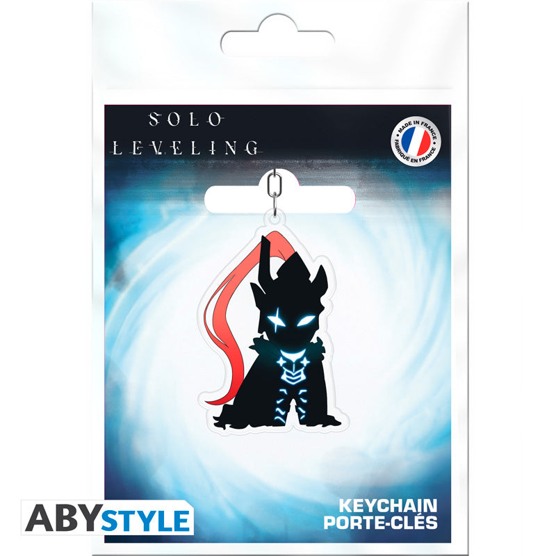 Brelok akrylowy Solo Leveling z motywem Igris, ujęcie 4