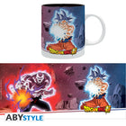 Kubek Dragon Ball z motywem Goku UI Vs Jiren — ujęcie 4