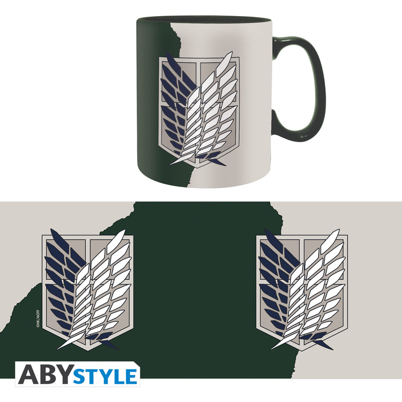 Kubek Attack on Titan z motywem Emblem S4 — ujęcie 4