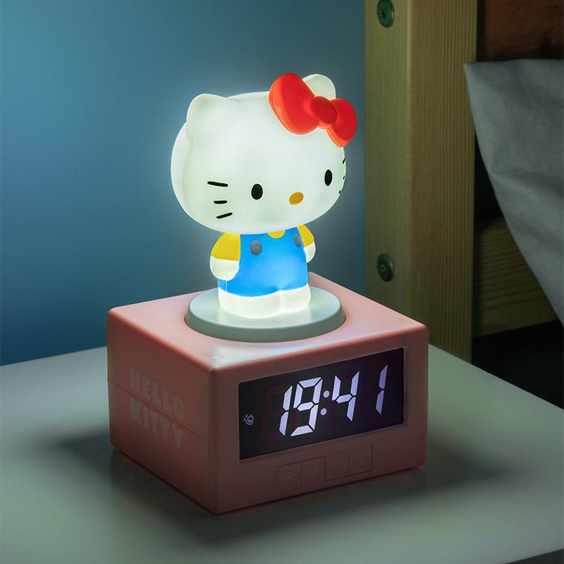 Budzik cyfrowy Hello Kitty z lampką nocną