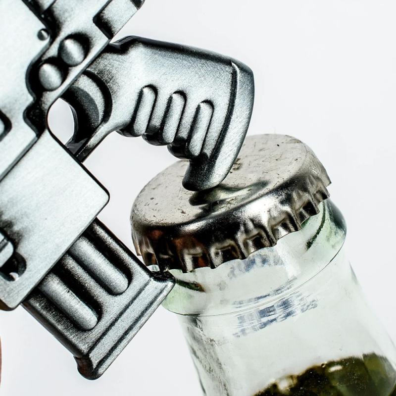 Otwieracz do butelek Warhammer 40,000 Bolt Rifle — shot 2
