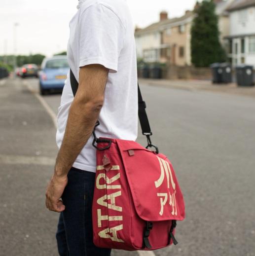 Torba na ramię Atari Messenger Bag — shot 3